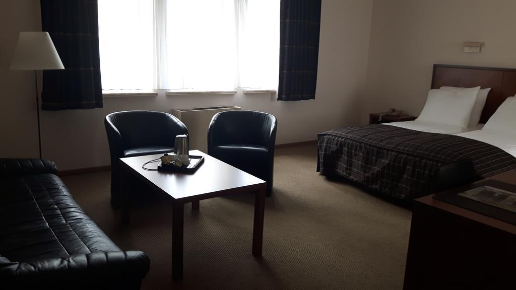 Hotel Prinse Antwerpen Bagian luar foto