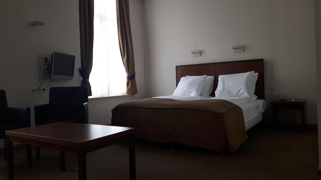 Hotel Prinse Antwerpen Bagian luar foto